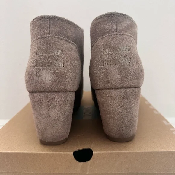TOMS Women's Desert Taupe Suede Booties Lace Up Wedge Ankle boots SIZE 11 - Picture 6 of 6